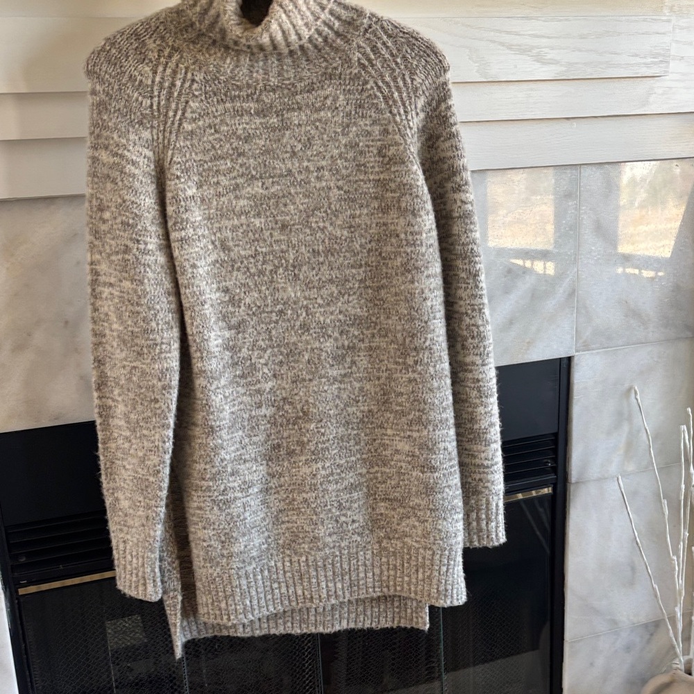Elegant Heather Gray Turtleneck Sweater